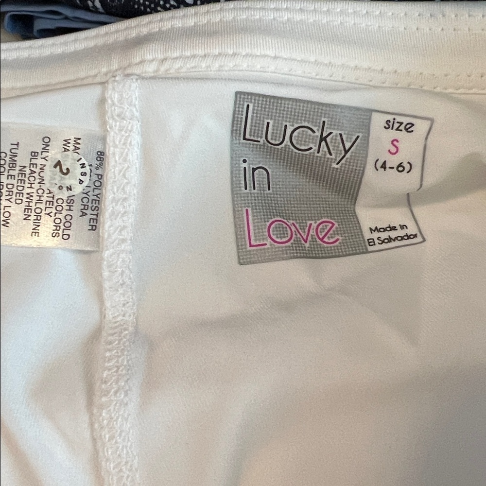 NWT Lucky in Love Women's Scallop Skirt Capri White Size Small - Picture 3 of 10